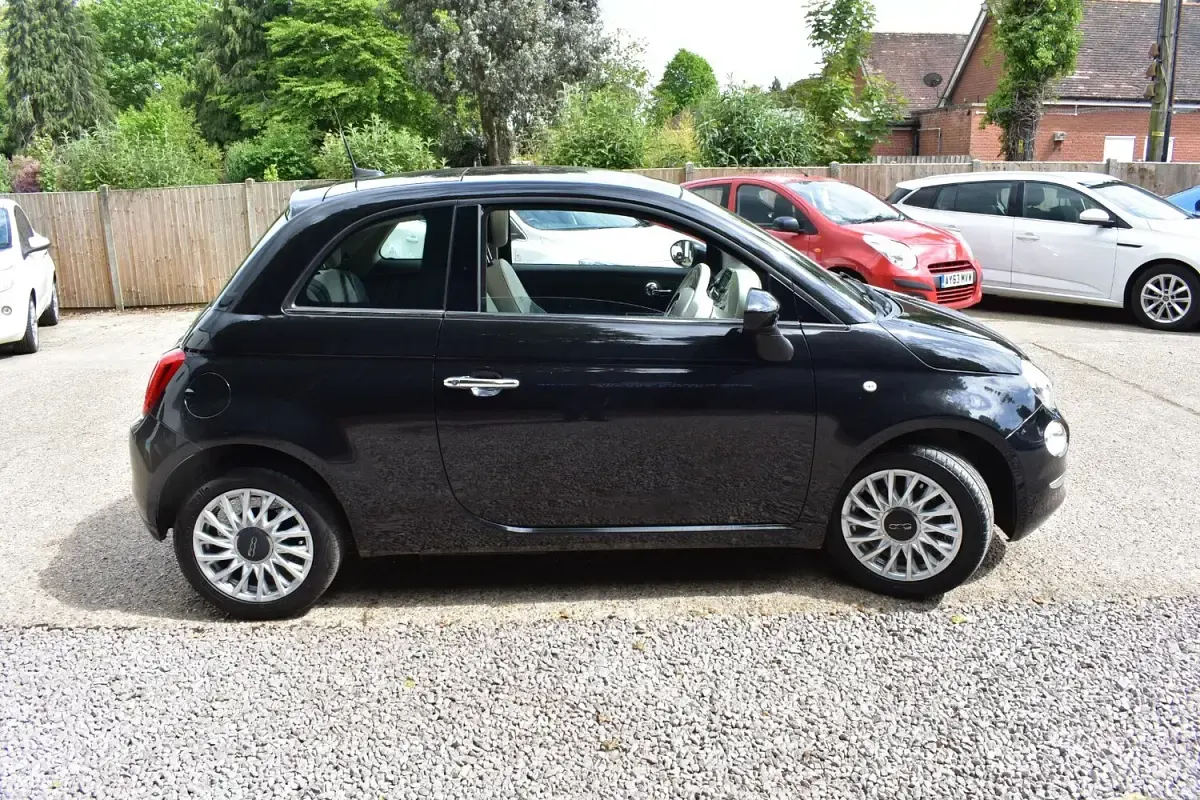 Used Fiat 500 Lounge 69 HP (50 kW) 2017 Black Hatchback