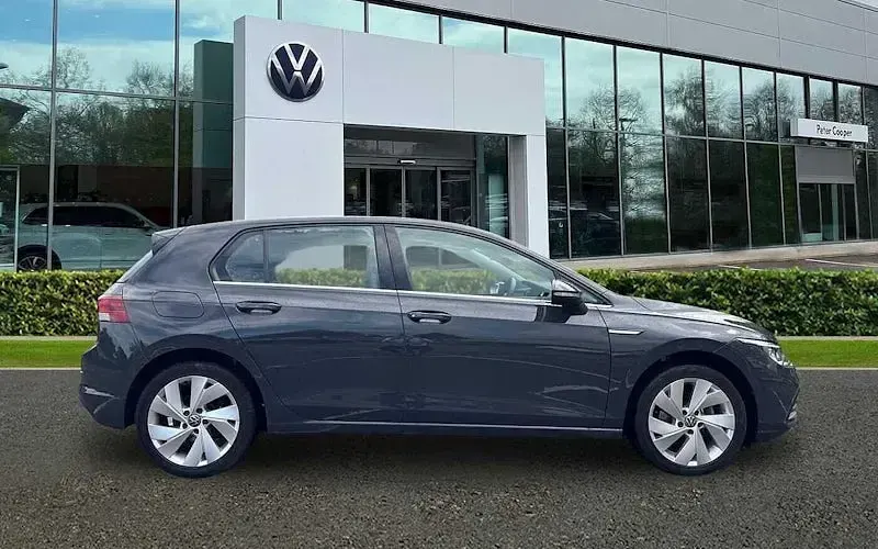 Used VW Golf VIII Style 131 HP (96 kW) 2024 Grey Hatchback