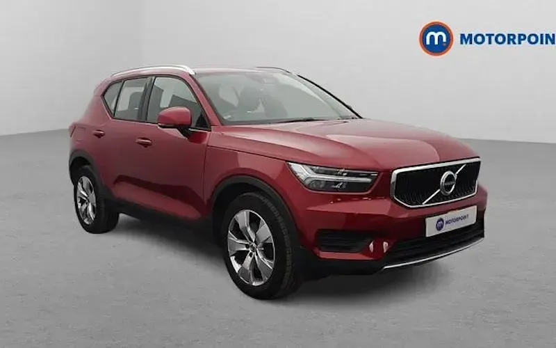 Usado Volvo XC40 Momentum 190 HP (139 kW) 2020 SUV