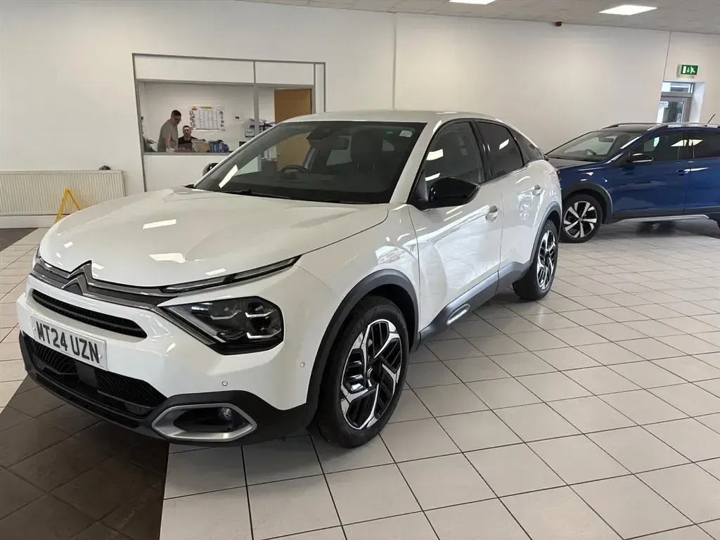 Used Citroën C4 PureTech 2024 White SUV