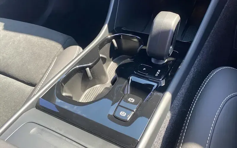 New Volvo XC40 Plus 163 HP (119 kW) 2026 White SUV