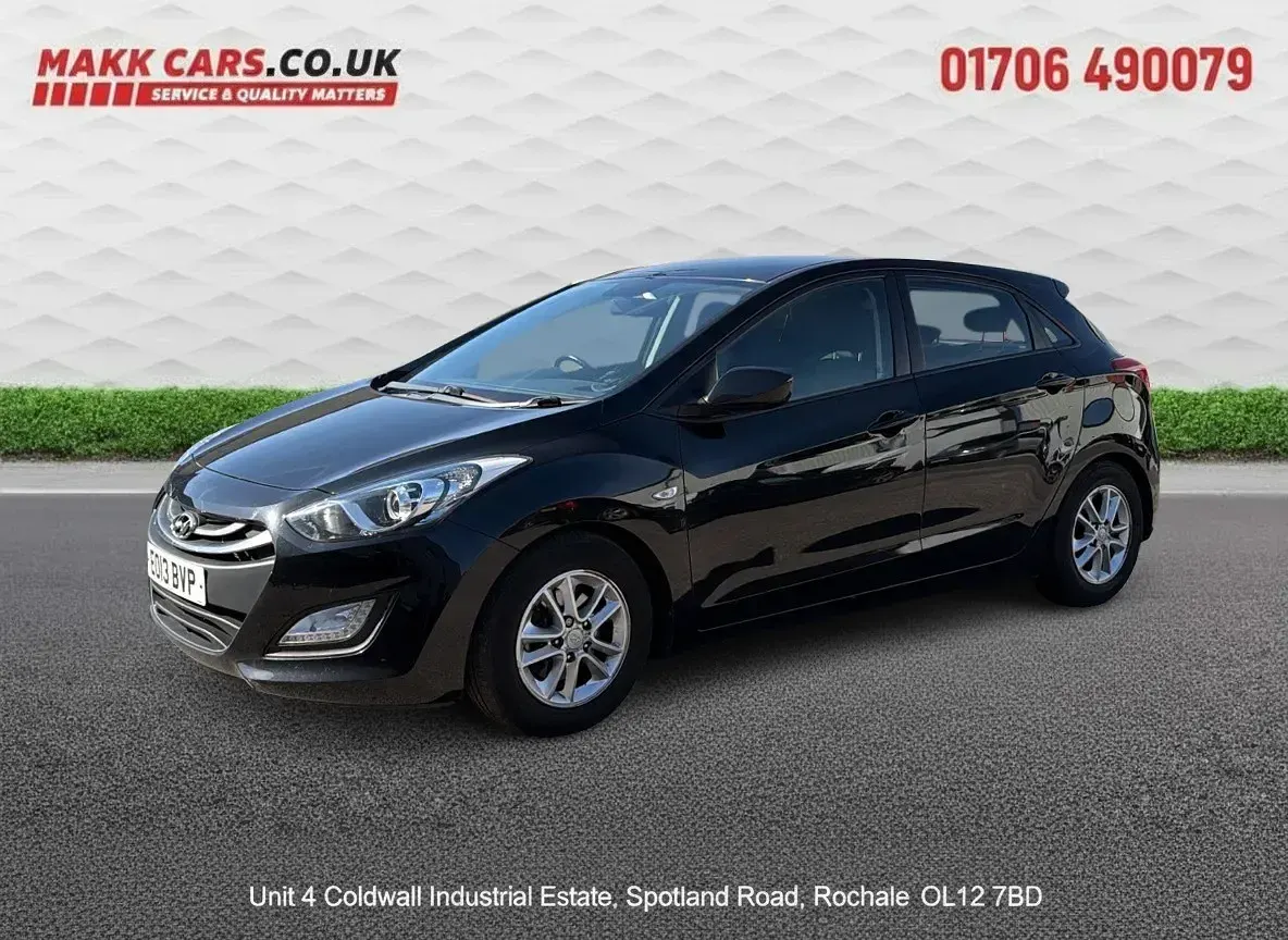 Begagnad Hyundai i30 Active 2013 Svart Halvkombi