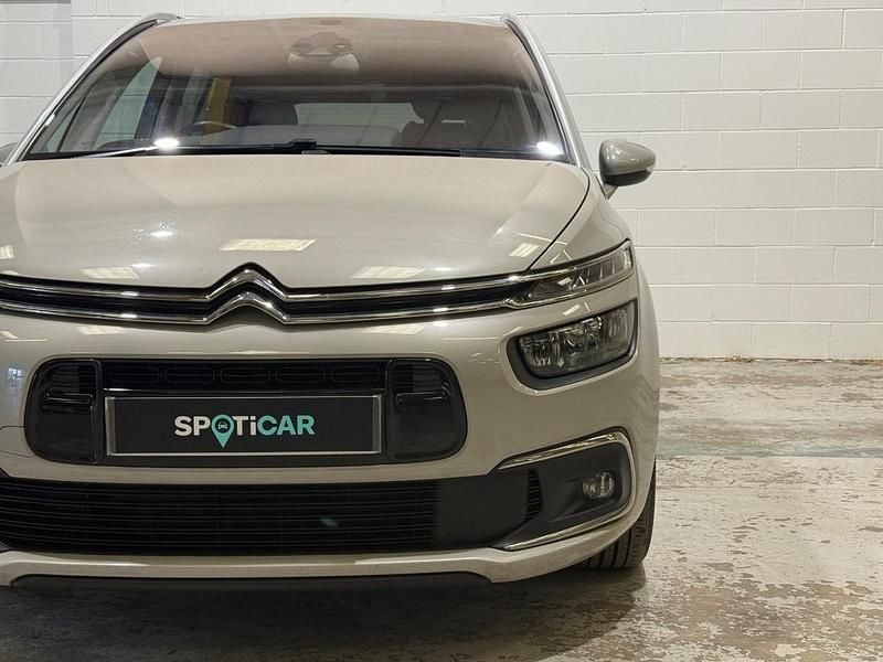 Używany Citroën C4 SpaceTourer Feel 127 KM (93 kW) 2020 Brązowy Minivan