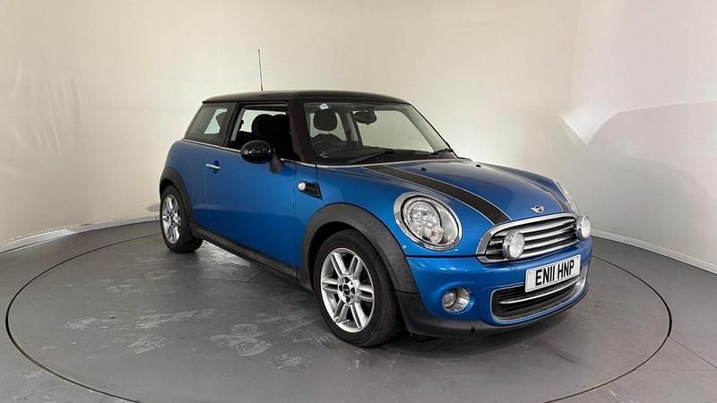 Blue Used 2011 Mini Cooper Hatch Hatchback | £2,685 (A bit pricey) - Image 1/4