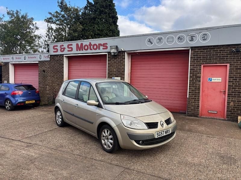 Gold Used 2007 Renault Mégane II Dynamique MPV | £2,495 (A bit pricey) - Image 1/4
