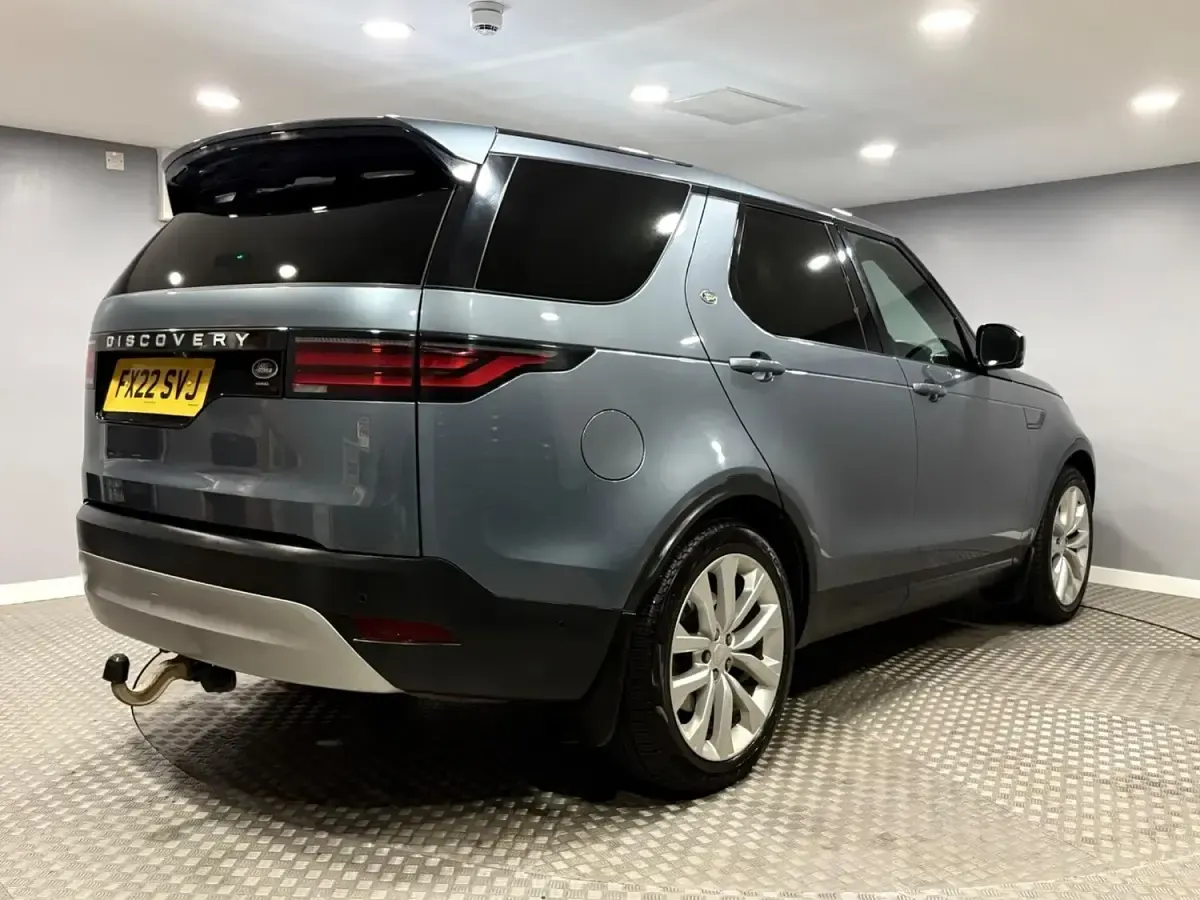 Used Land Rover Discovery SE 296 HP (217 kW) 2022 Blue SUV