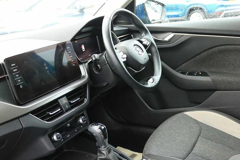 Used Skoda 110 R SE L 81 HP (59 kW) 2021 Titan blue metallic Estate