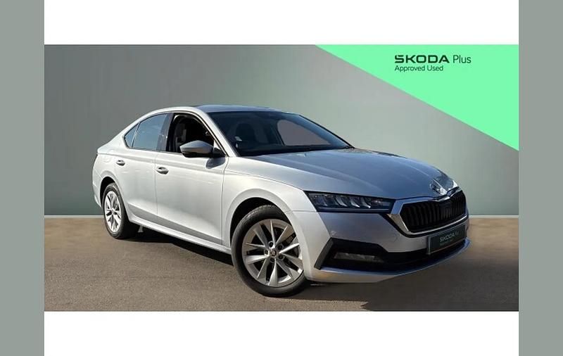 Used Skoda Octavia SE Technology 200 HP (147 kW) 2024 Silver Hatchback