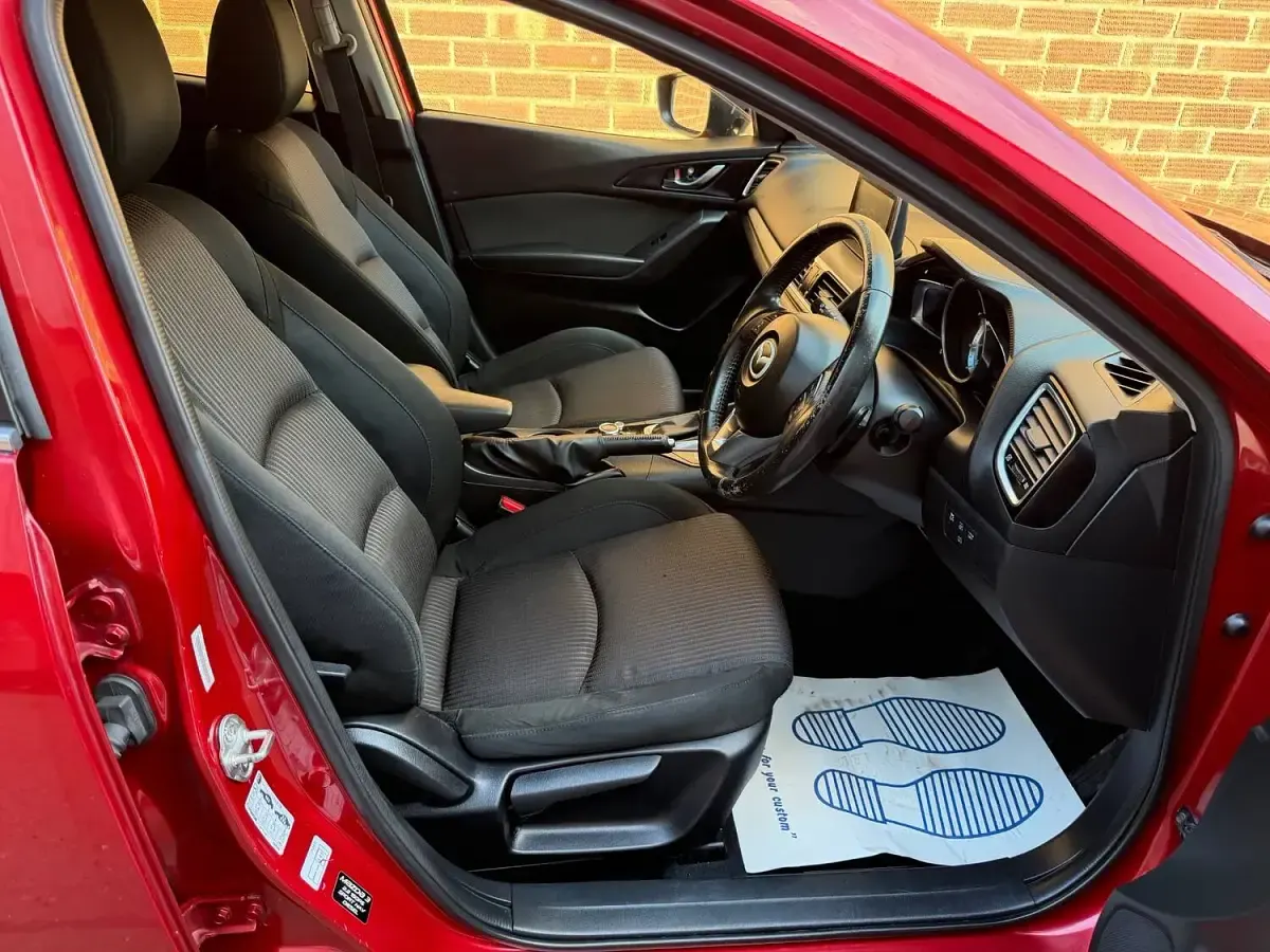 Used Mazda 3 Inclusive 2015 Red Hatchback