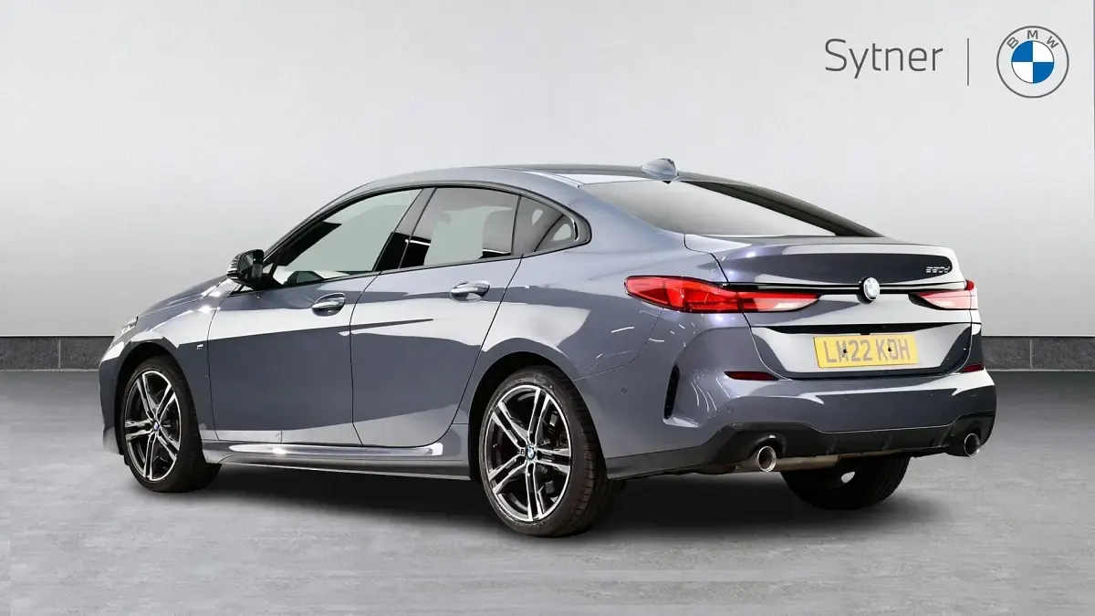 Gebraucht BMW 220 M Sport 187 PS (137 kW) 2022 Grau Coupé
