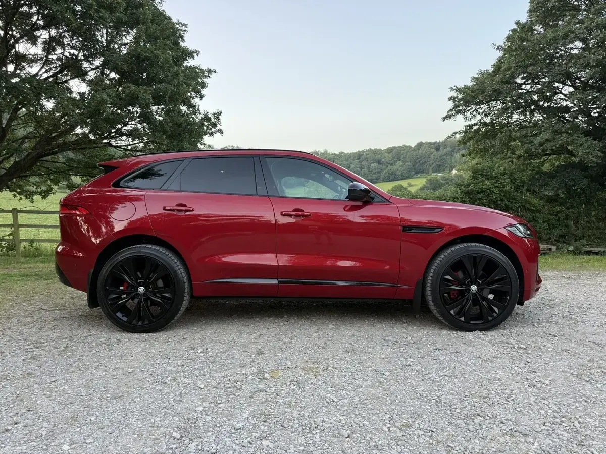 Used Jaguar F-Pace S 300 HP (220 kW) 2016 Red SUV