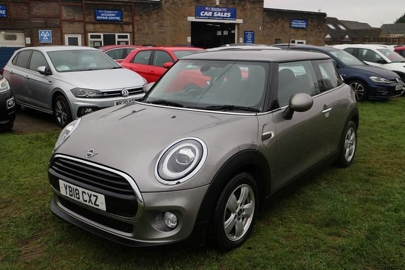 Used Mini Cooper Hatch 2018 Silver Hatchback