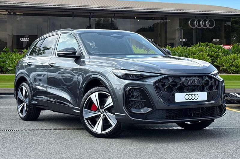 Grey New 2025 Audi Q5 Comfort SUV | £54,950 (Good price) - Image 1/4