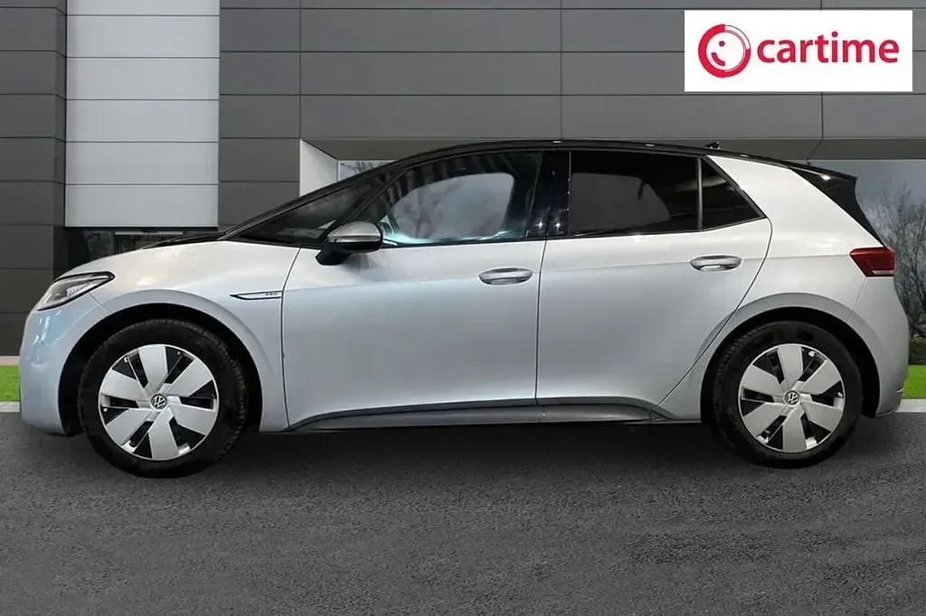 Usado VW ID.3 Pro Performance 150 kW (204 CV) 2022 Plateado Utilitario