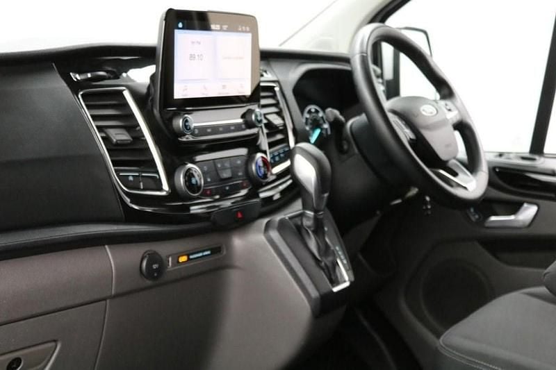 Used Ford Transit Custom Limited 170 HP (125 kW) 2023 Silver