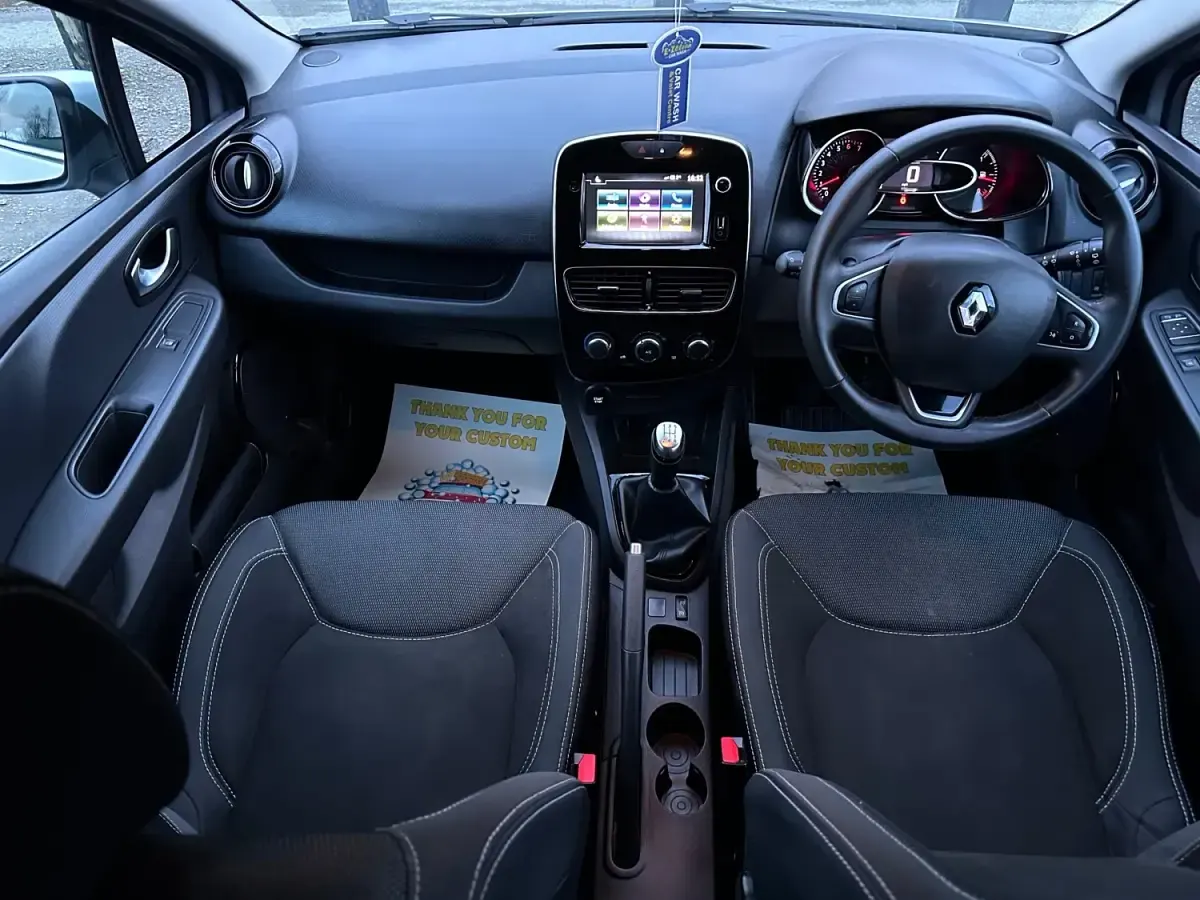 Gebraucht Renault Clio IV Iconic 75 PS (55 kW) 2019 Silber Kleinwagen