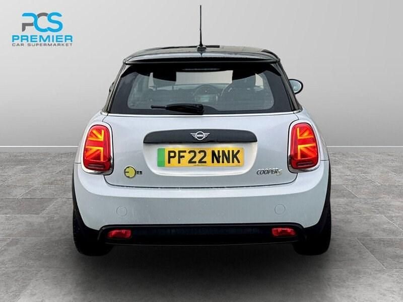 Used Mini Cooper SE Hatch 2022 White silver Hatchback