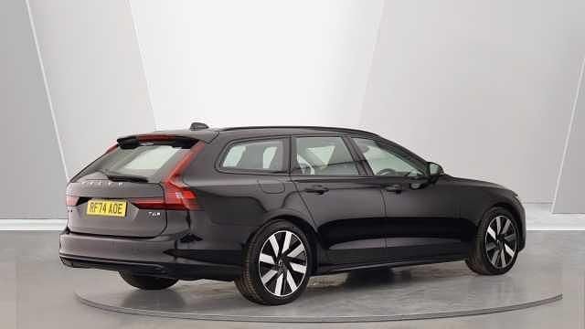 Used Volvo V90 Plus 350 HP (257 kW) 2025 Estate