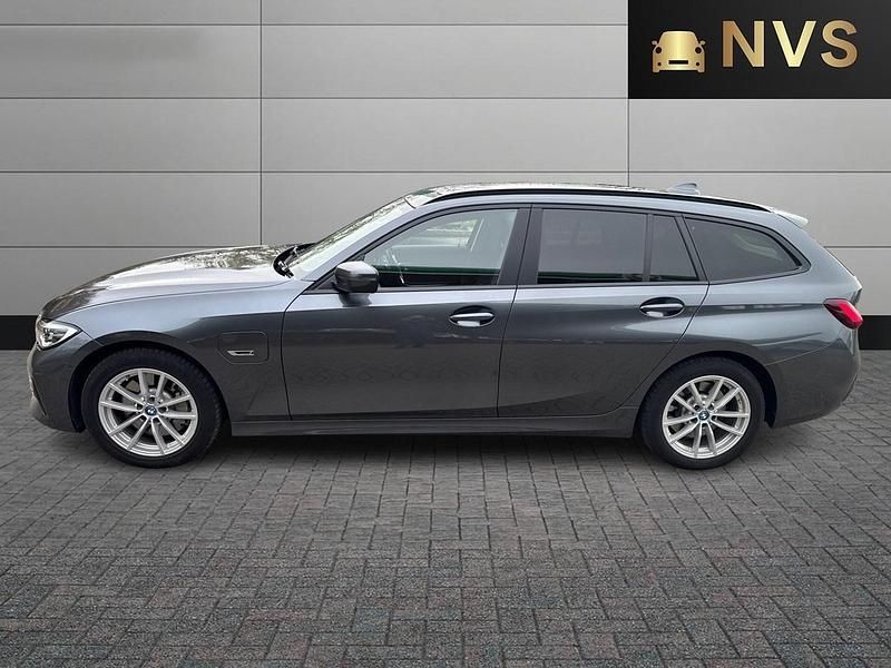 Used BMW 330e Comfort Edition 292 HP (214 kW) 2022 Grey Estate