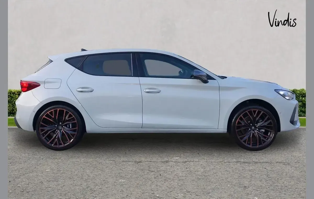 Used Cupra Leon 147 HP (108 kW) 2026 Grey Hatchback