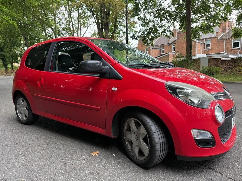 Used Renault Twingo Dynamique 2014 Red Hatchback