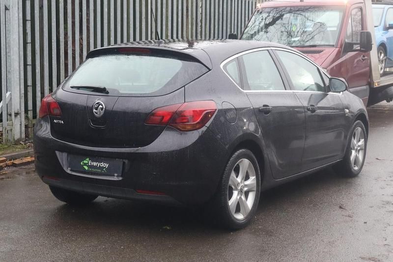 Used Vauxhall Astra SRi 2010 Black Hatchback