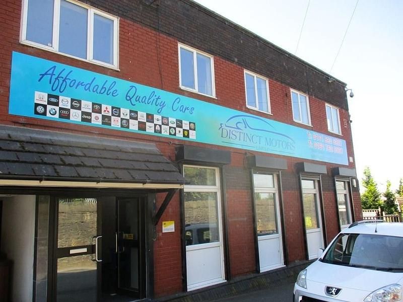 Image 4/4