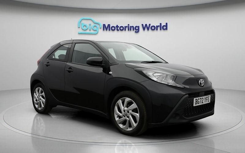 Used Toyota Aygo X PURE 72 HP (52 kW) 2025 SUV