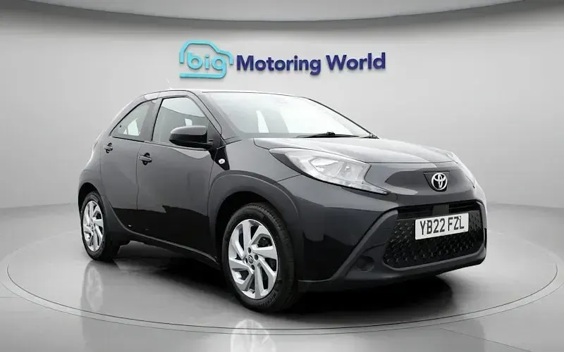 Used Toyota Aygo X PURE 72 HP (52 kW) 2025 SUV