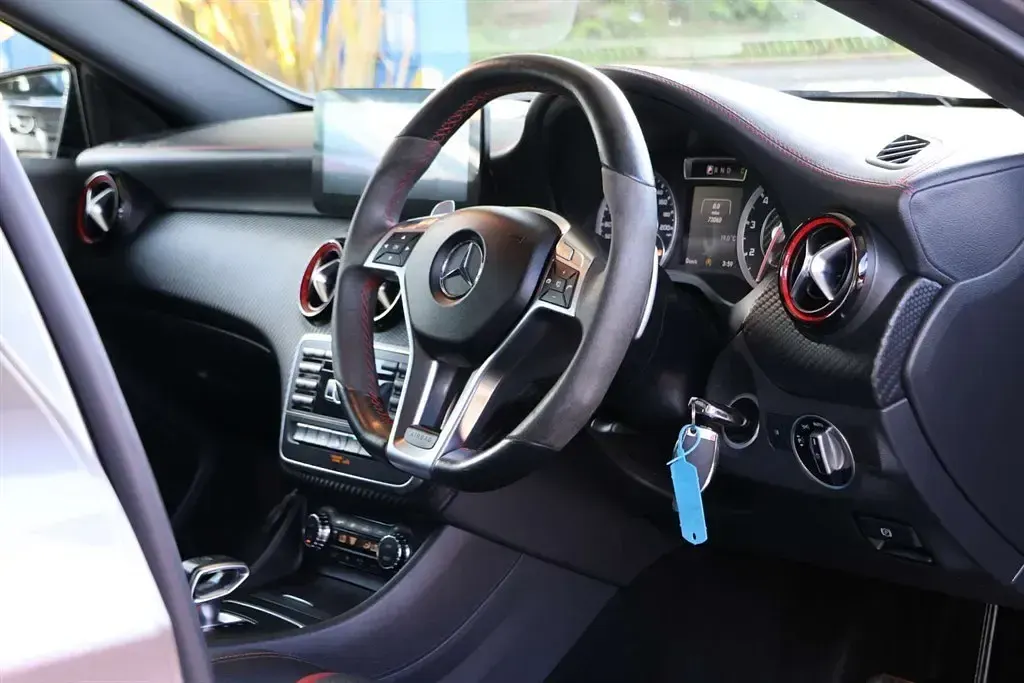 Usado Mercedes A45 AMG AMG 2015 Cinzento Citadino