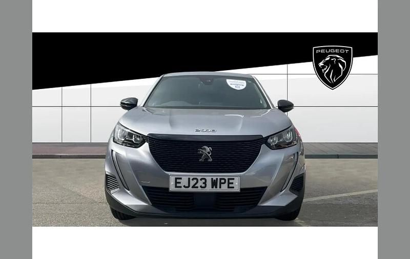 Used Peugeot 2008 Active+ 101 HP (74 kW) 2023 Grey SUV