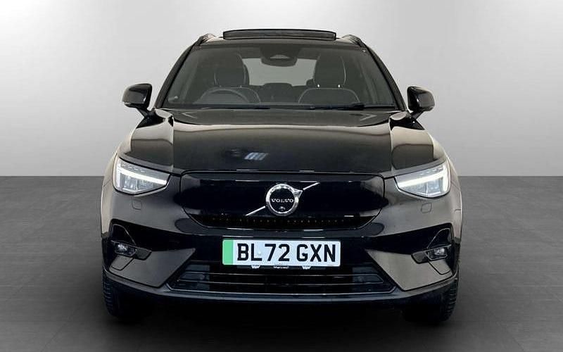 Black Used 2022 Volvo XC40 Ultimate SUV | £22,395 (Fair price) - Image 1/2