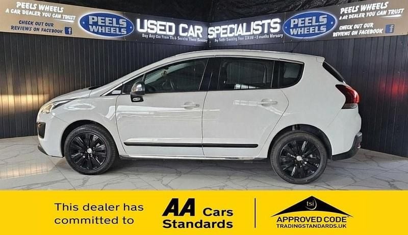Used Peugeot 3008 Active 115 HP (84 kW) 2014 White Estate