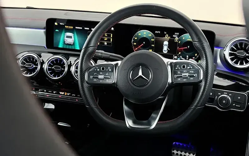 Used Mercedes CLA180 Executive 136 HP (100 kW) 2023 Black Coupe