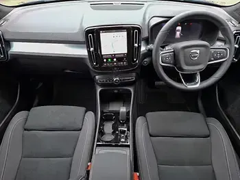 New Volvo XC40 Plus 163 HP (119 kW) 2026 Black SUV