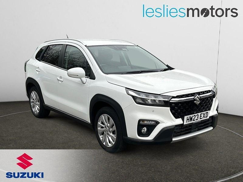 Superior white Used 2023 Suzuki SX4 S-Cross SUV | £16,499 (Fair price) - Image 1/4