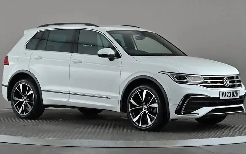 Used VW Tiguan R-line 245 HP (180 kW) 2023 SUV