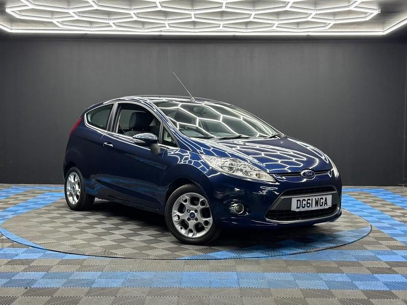 Blue Used 2012 Ford Fiesta Zetec Hatchback | £1,990 (Good price) - Image 1/4