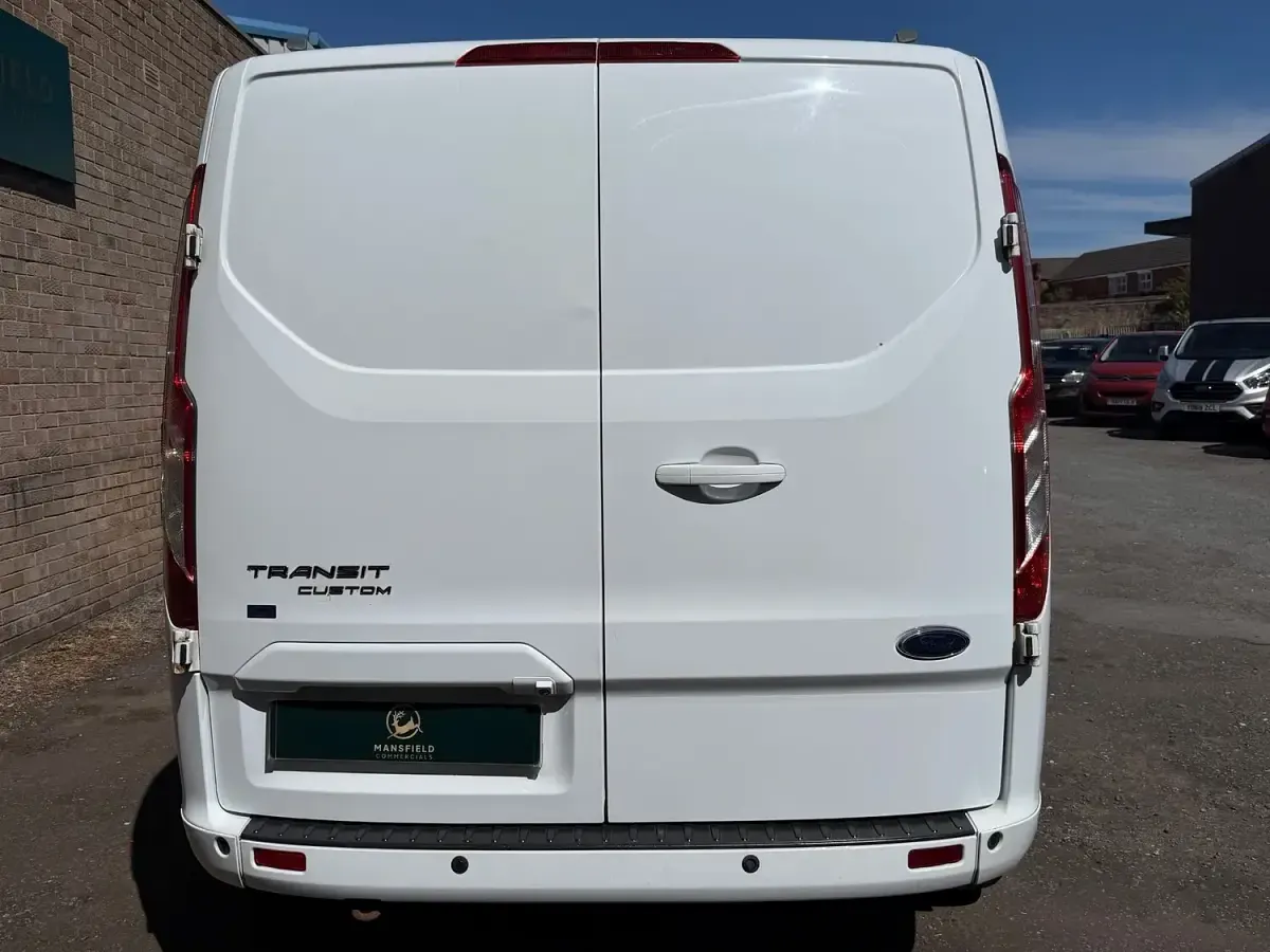 Used Ford Transit Custom Sport 155 HP (114 kW) 2014 White Van
