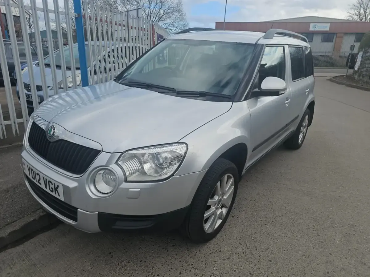 Używany Skoda Yeti Elegance 2012 Srebrny SUV
