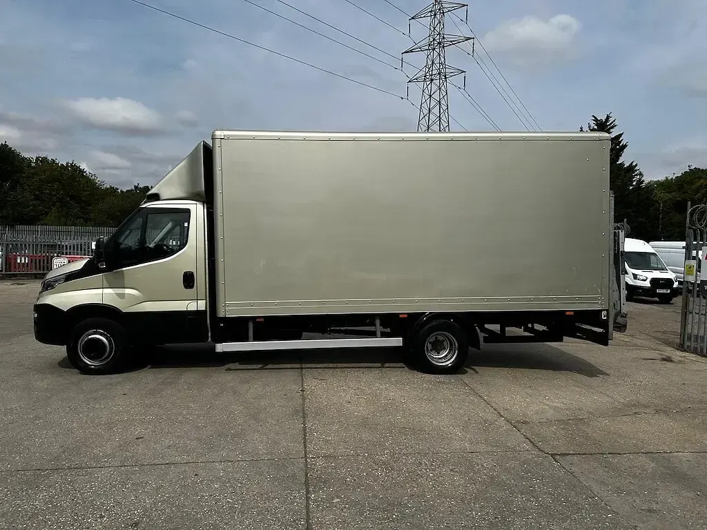 Used Iveco Daily 2018 Gold Van