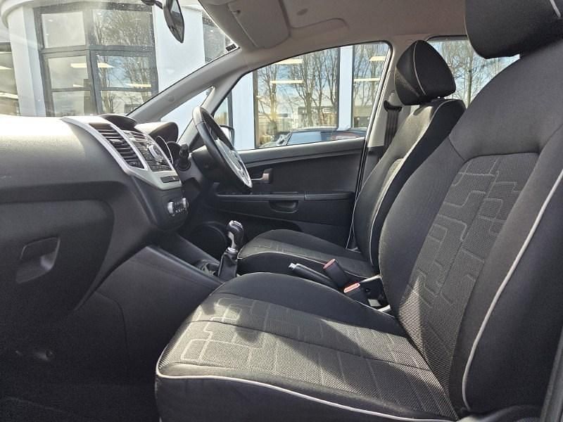 Used Kia Venga 128 HP (94 kW) 2016 White Hatchback