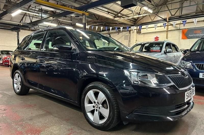 Black Used 2018 Skoda Fabia SE Estate | £4,095 (Fair price) - Image 1/1