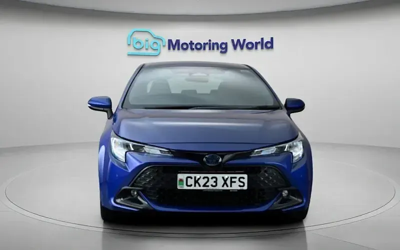 Used Toyota Corolla 140 HP (102 kW) 2026 Hatchback
