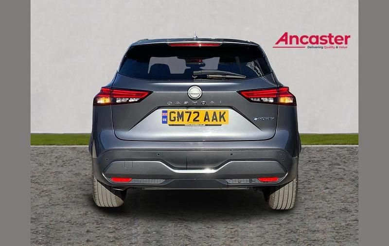 Used Nissan Qashqai N-Connecta 190 HP (139 kW) 2022 Grey SUV