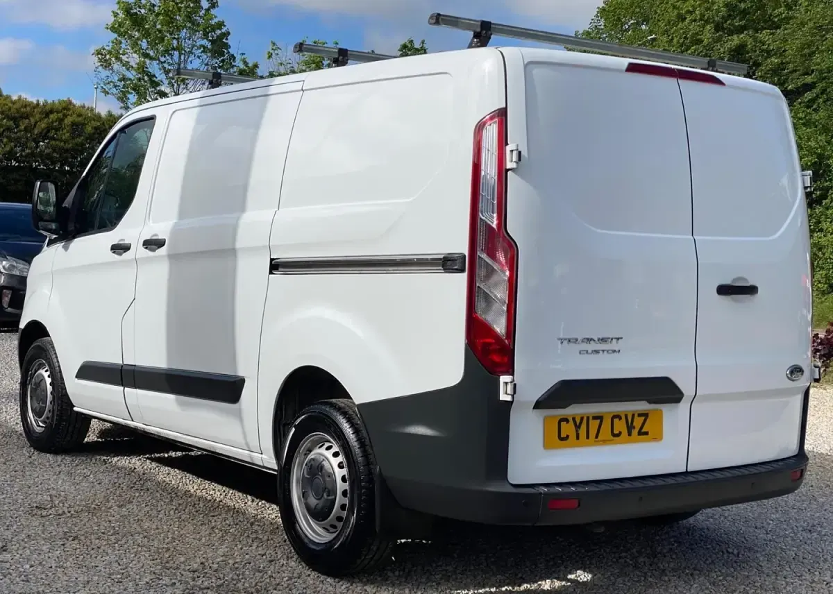 Używany Ford Transit Custom 105 KM (77 kW) 2017 Biały Van