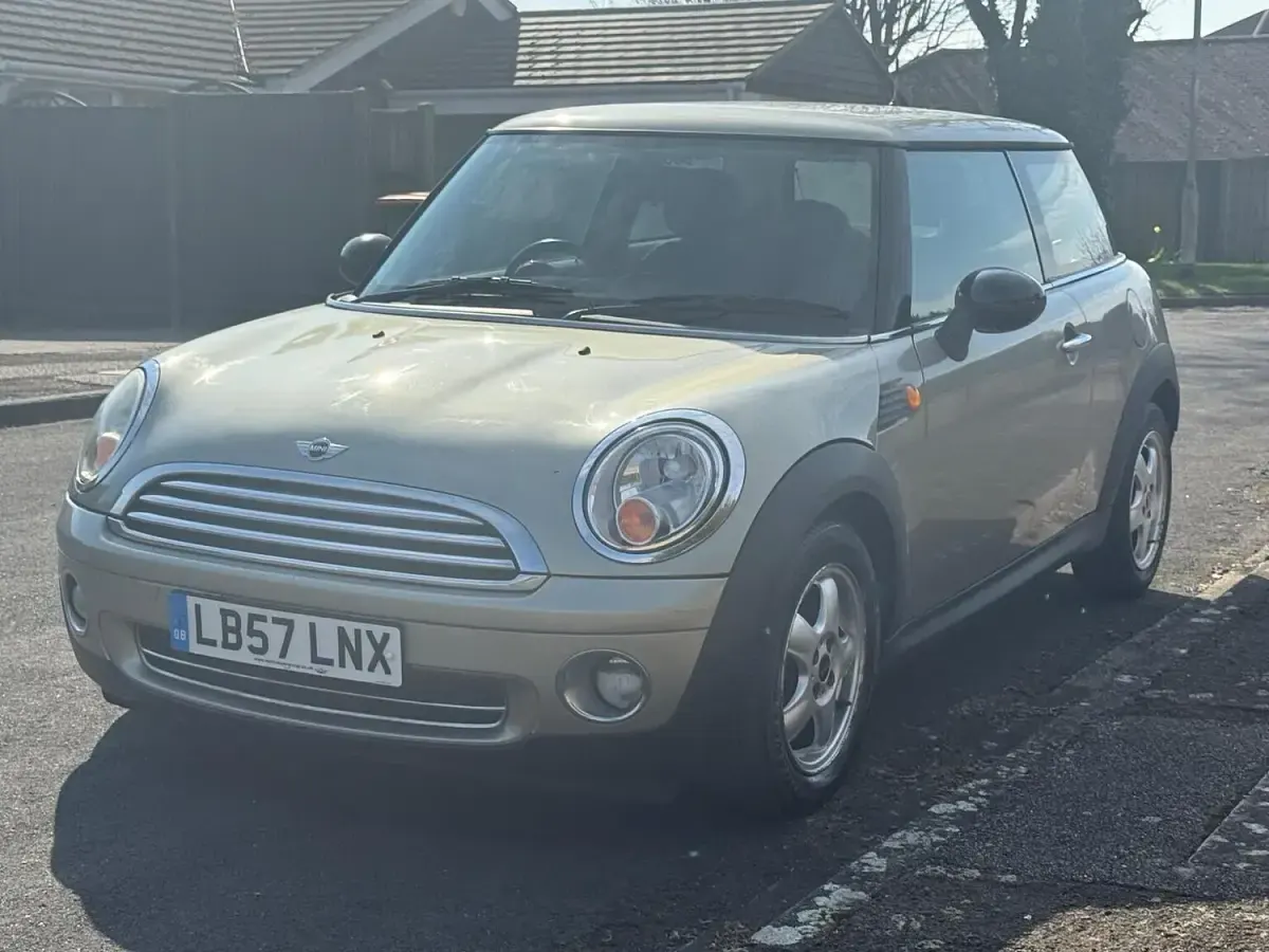 Used Mini ONE Hatch 95 HP (69 kW) 2007 Silver Hatchback