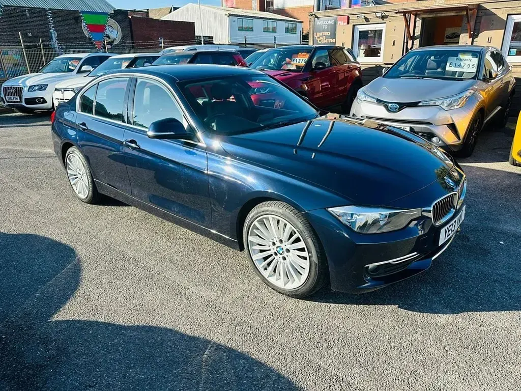 Used BMW 320 Luxury Line 2013 Blue Sedan