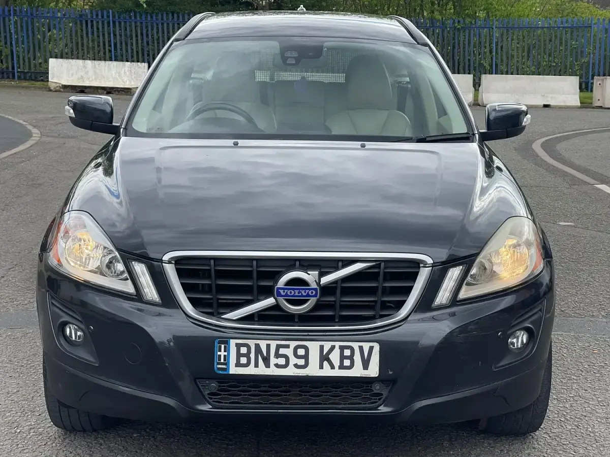 Used Volvo XC60 2010 Grey SUV