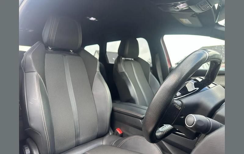 Used Peugeot 5008 GTi 130 HP (95 kW) 2022 Red SUV